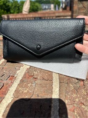 HOBO Goldie Black Leather Zip-Around Wallet NWT